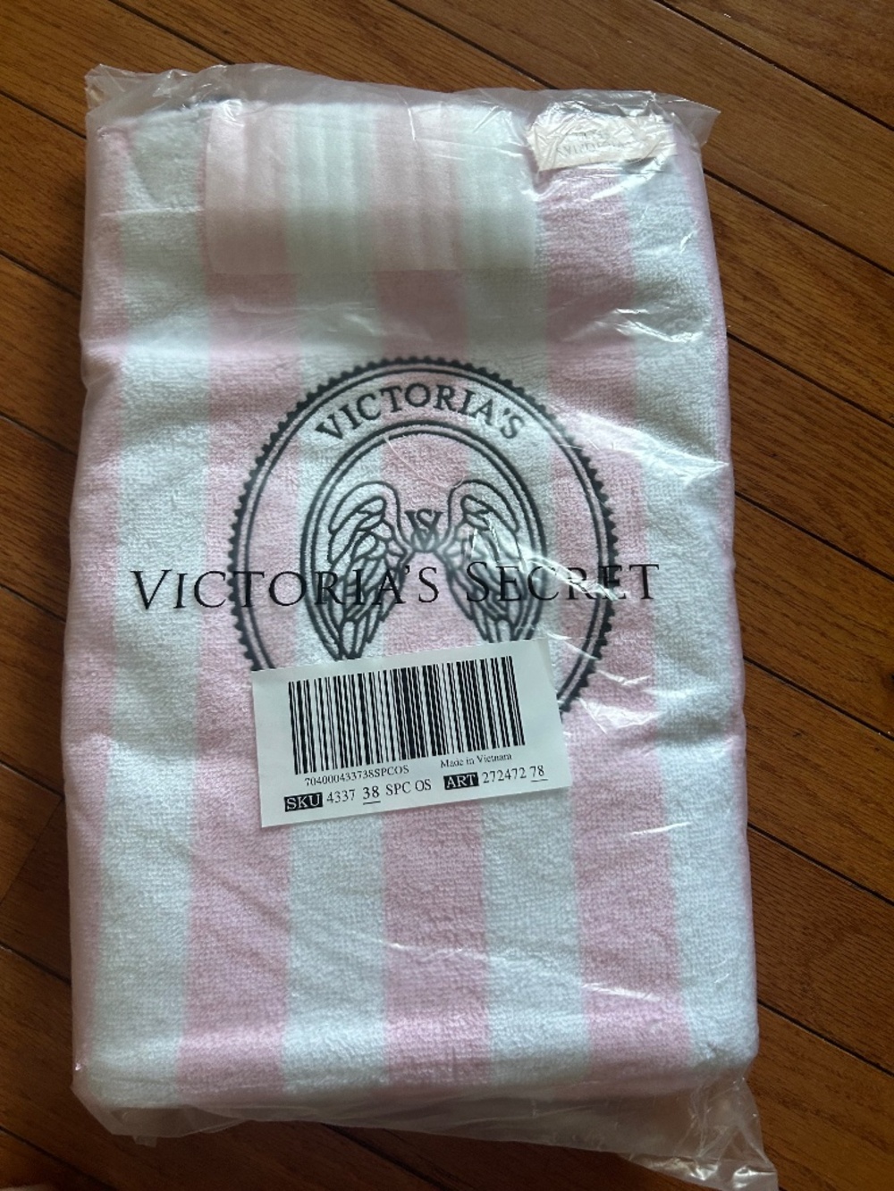 Victoria's Secret Angel Essentials Terry Tote Bag NWT - Picture 4 of 4